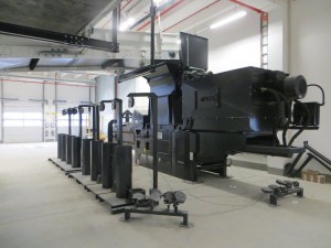 Stationäre Anlage mit Abwurfschacht